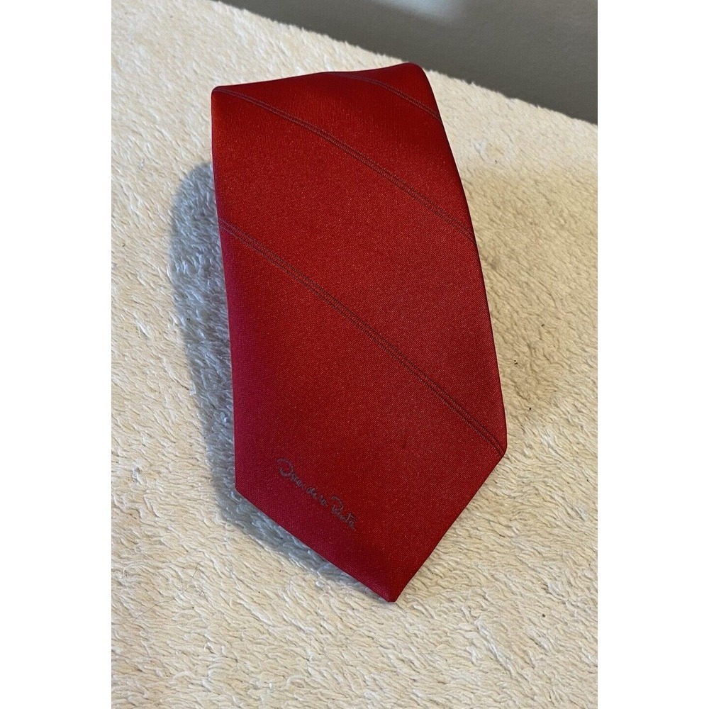 Oscar De La Renta Mens‎ Tie Necktie Silk Red Blue Stripe Dot Silk Hand Swen